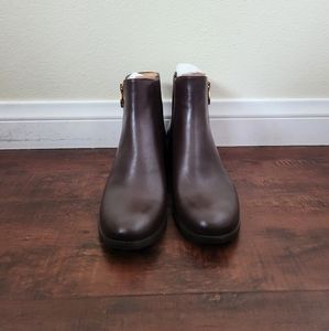 Elegant Brown Ankle Boots